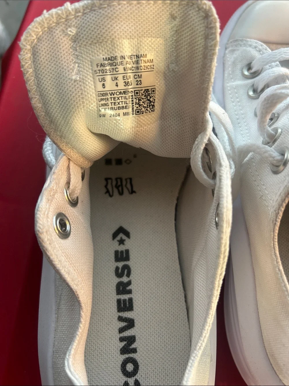 Converse Kids Low Top Sneakers in White